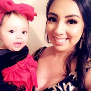 Meet your Posher, Crystal